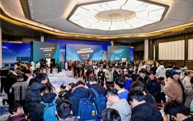 海信把大力神杯带到中国了！世界杯定制激光电视成球迷打卡新焦点